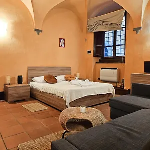  Appartamento Casa Giovanna - Piazza San Michele Studio! Italia